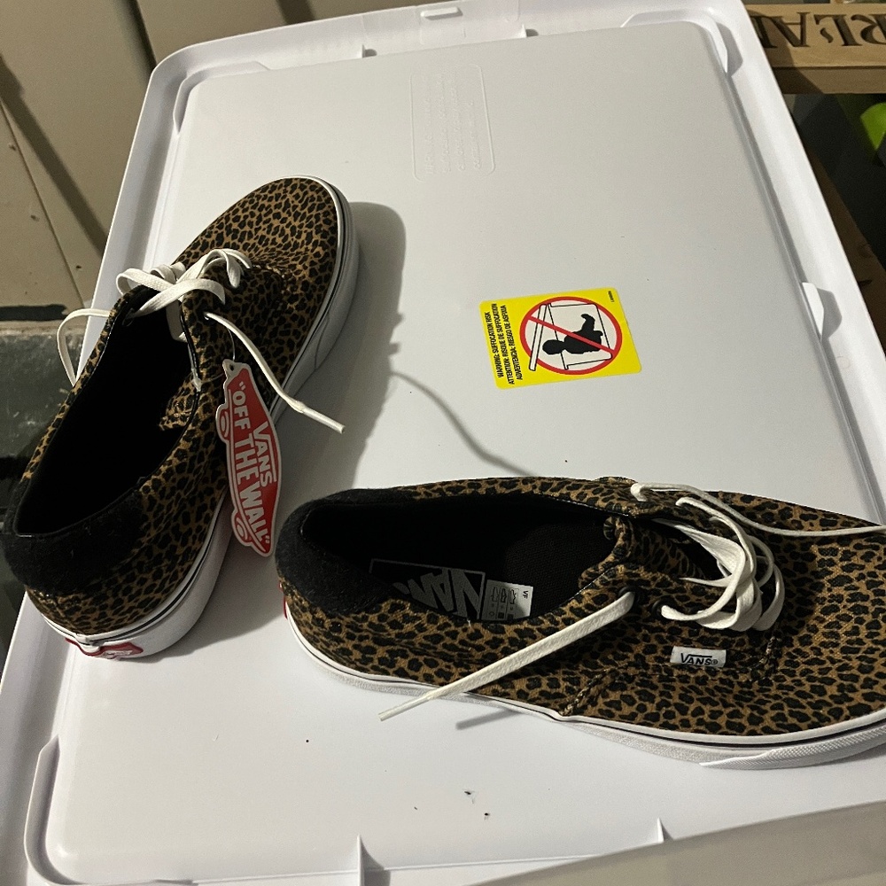 Vans leopard sneakers